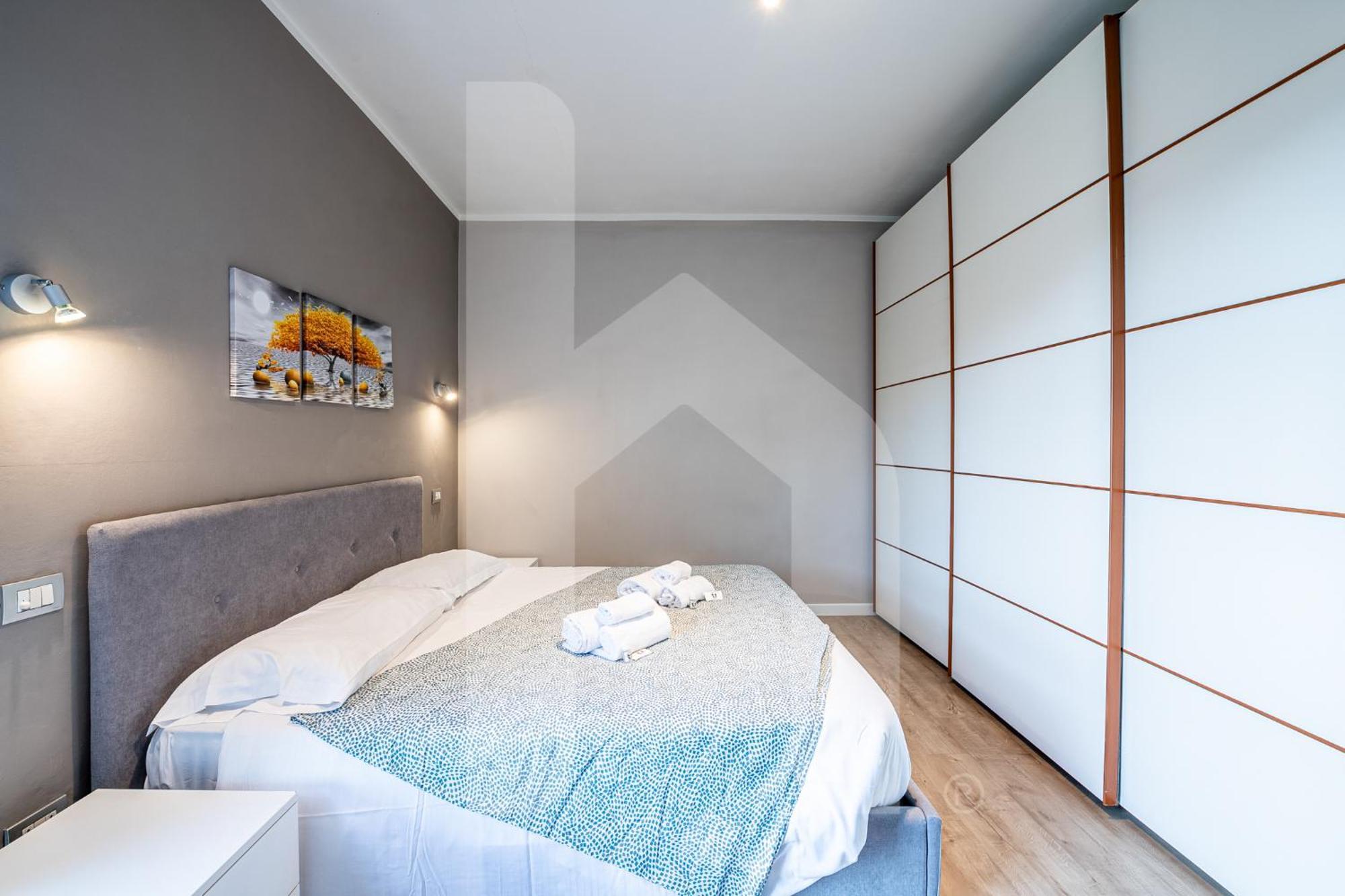 Homiday- Free Parking - Design Flat - Ospedale Cisanello Appartement