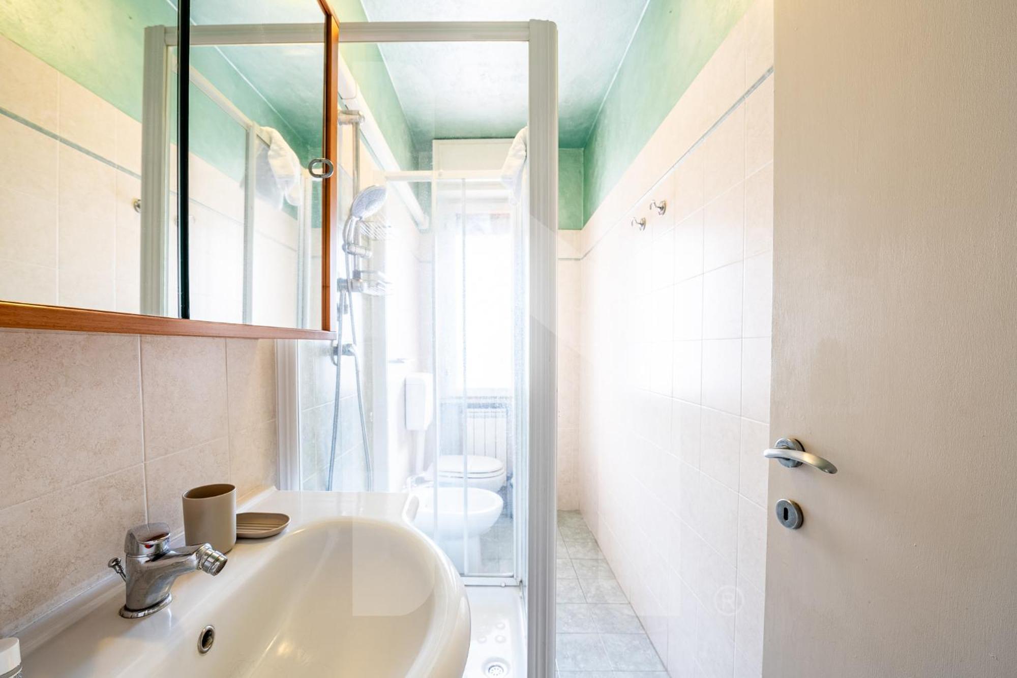 Appartement Homiday- Free Parking - Design Flat - Ospedale Cisanello